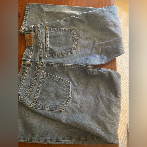 Old Navy Relaxed Waist Jeans - Picture 4 of 5